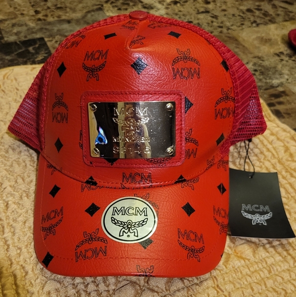 MCM Red Logo Cap - Picture 1 of 12